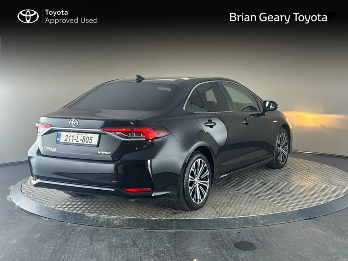 Toyota Corolla Hybrid LunaSport - Image 2
