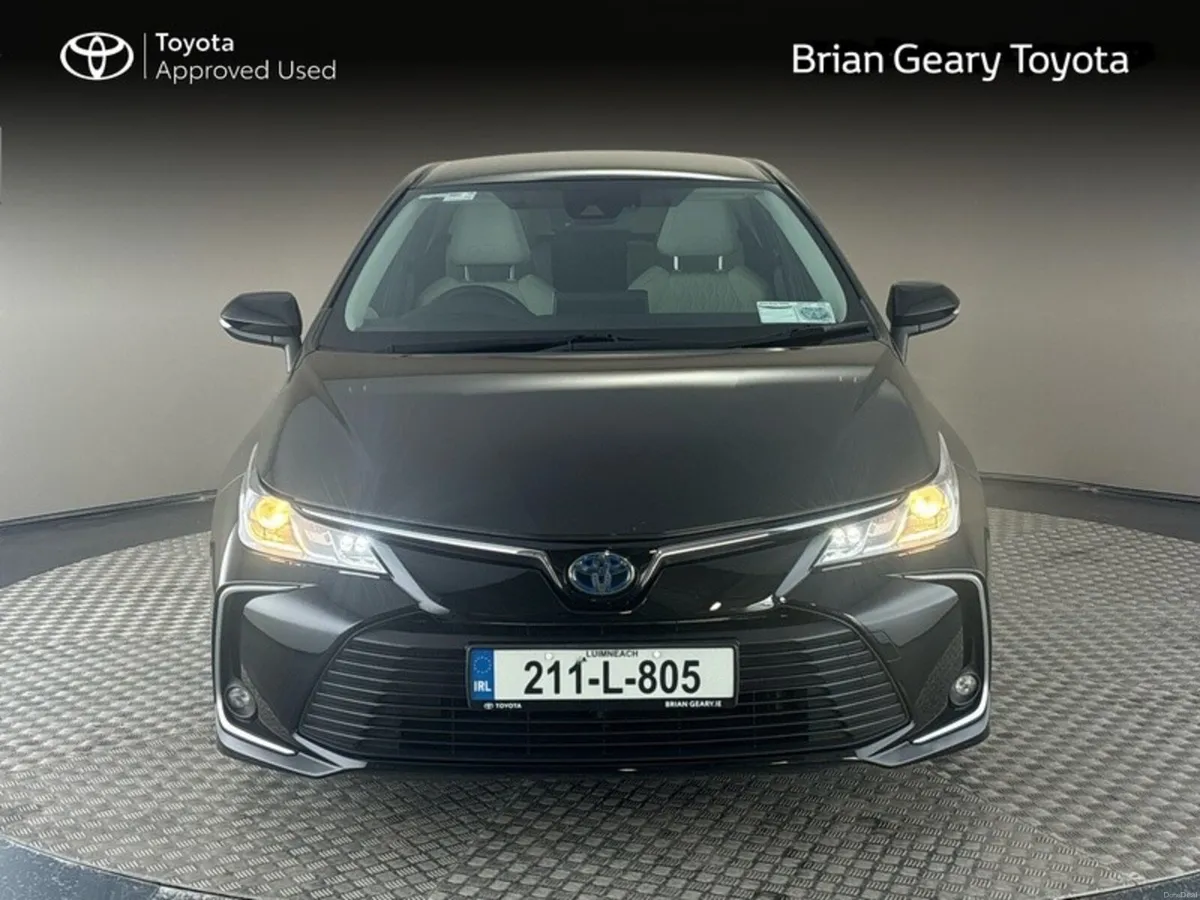 Toyota Corolla Hybrid LunaSport - Image 5