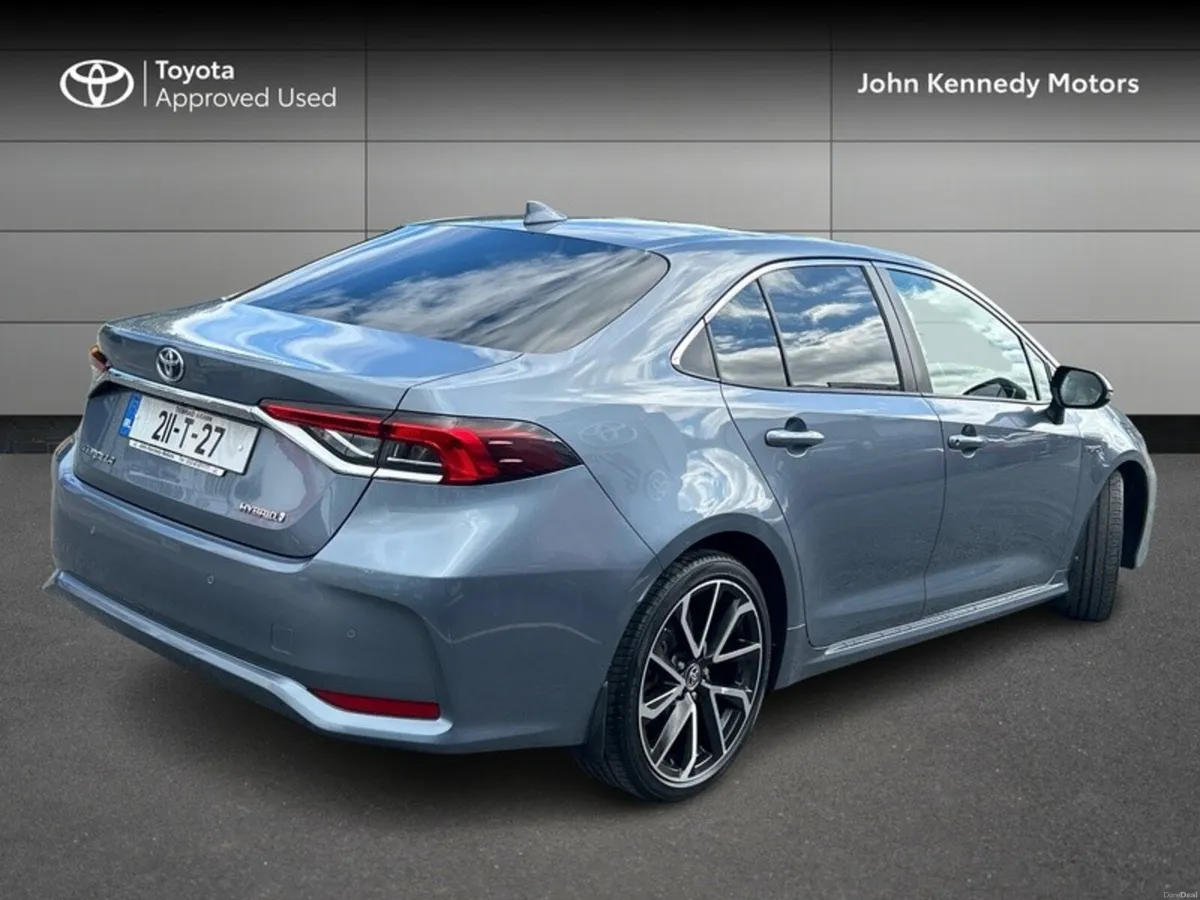 Toyota Corolla HYBRID SOL 4DR AUTO - Image 2