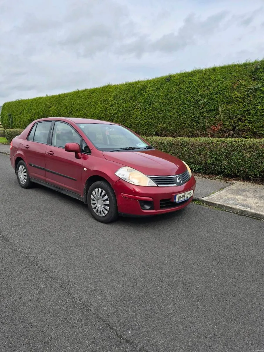 NISSAN  Tida 2010 - Image 1