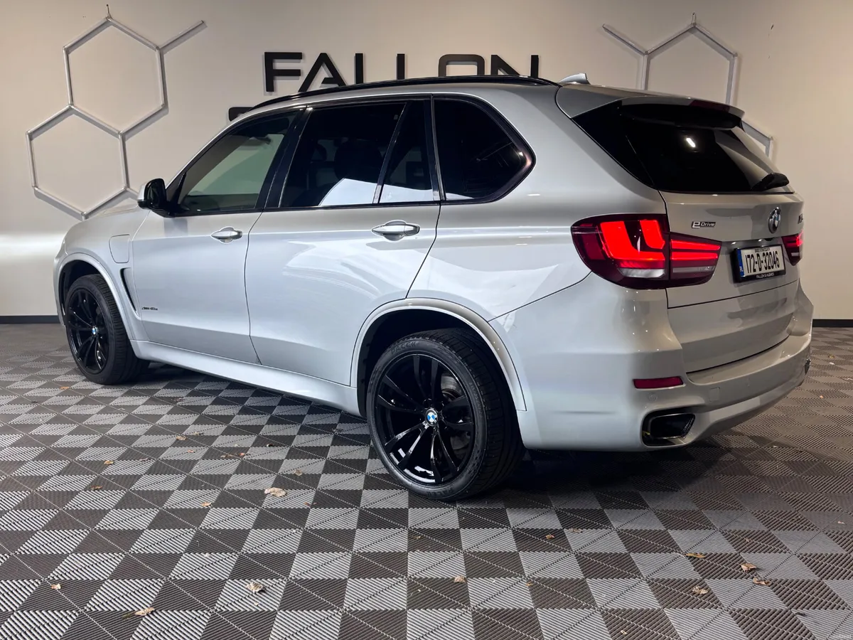 2017 BMW X5 XDRIVE 40e // HIGH SPEC - Image 3