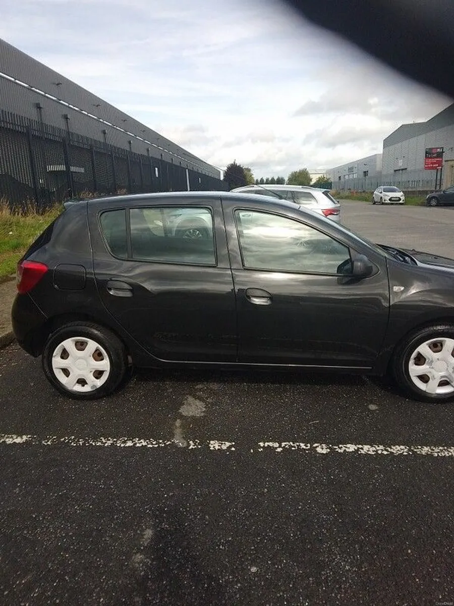 2016 Dacia Sandero - Image 2