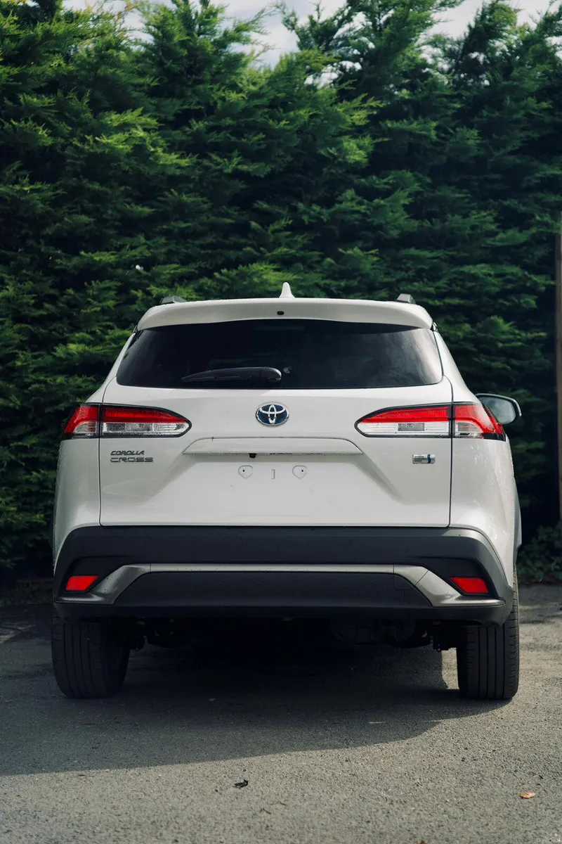 Toyota Corolla Cross Hybrid 2022 | Ultra Low Miles - Image 6