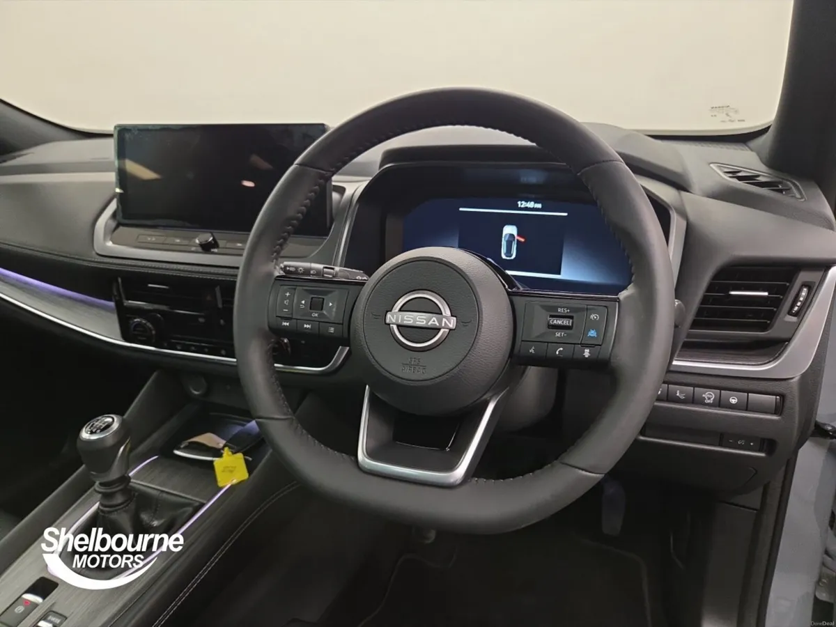 Nissan Qashqai 1.3 DiG-T MH Tekna 5dr - Image 4