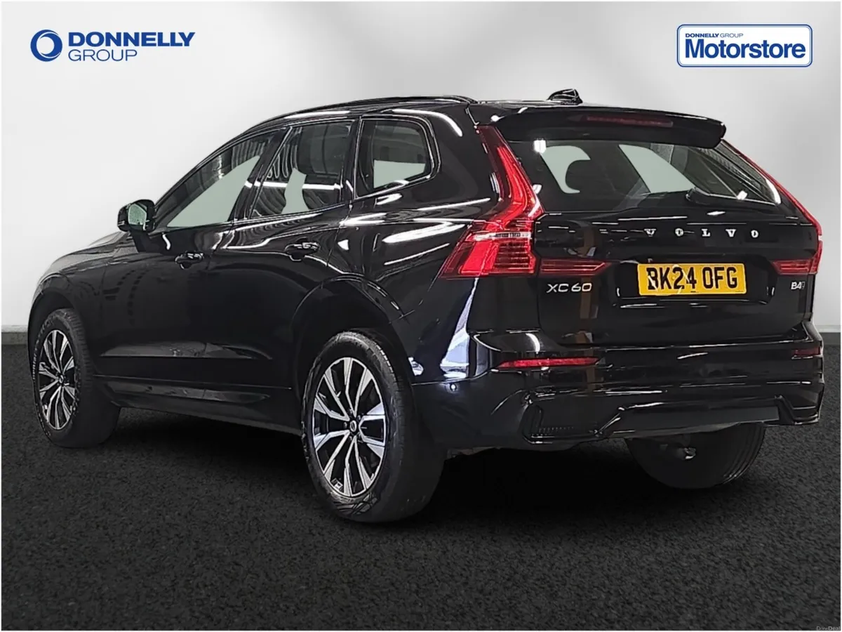 Volvo XC60 2.0 B4D Plus Dark 5dr AWD Geartronic - Image 2