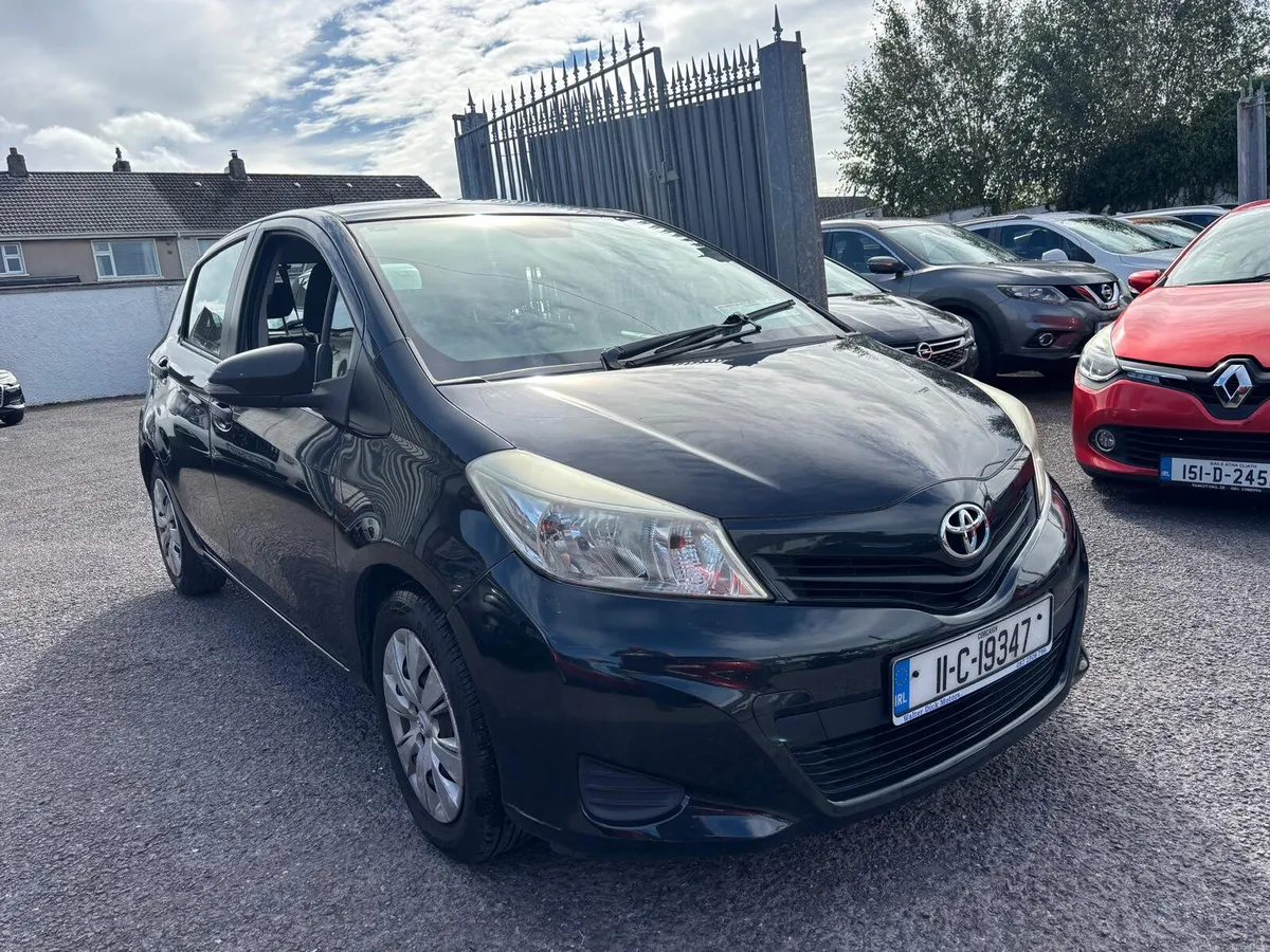 Toyota Yaris 2011  1.0 PETROL NEEDS CLUTCH - Image 1