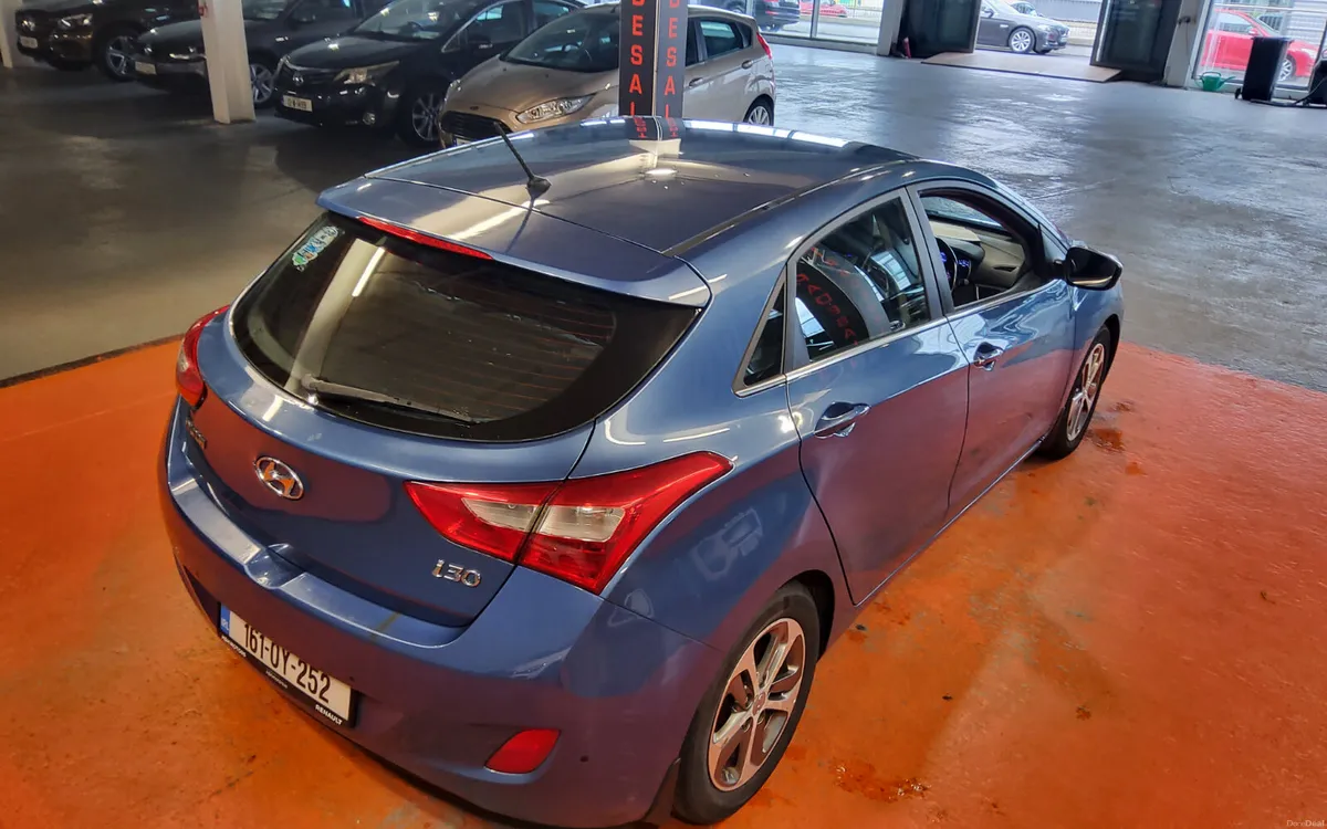 Hyundai i30 2016 - Image 2