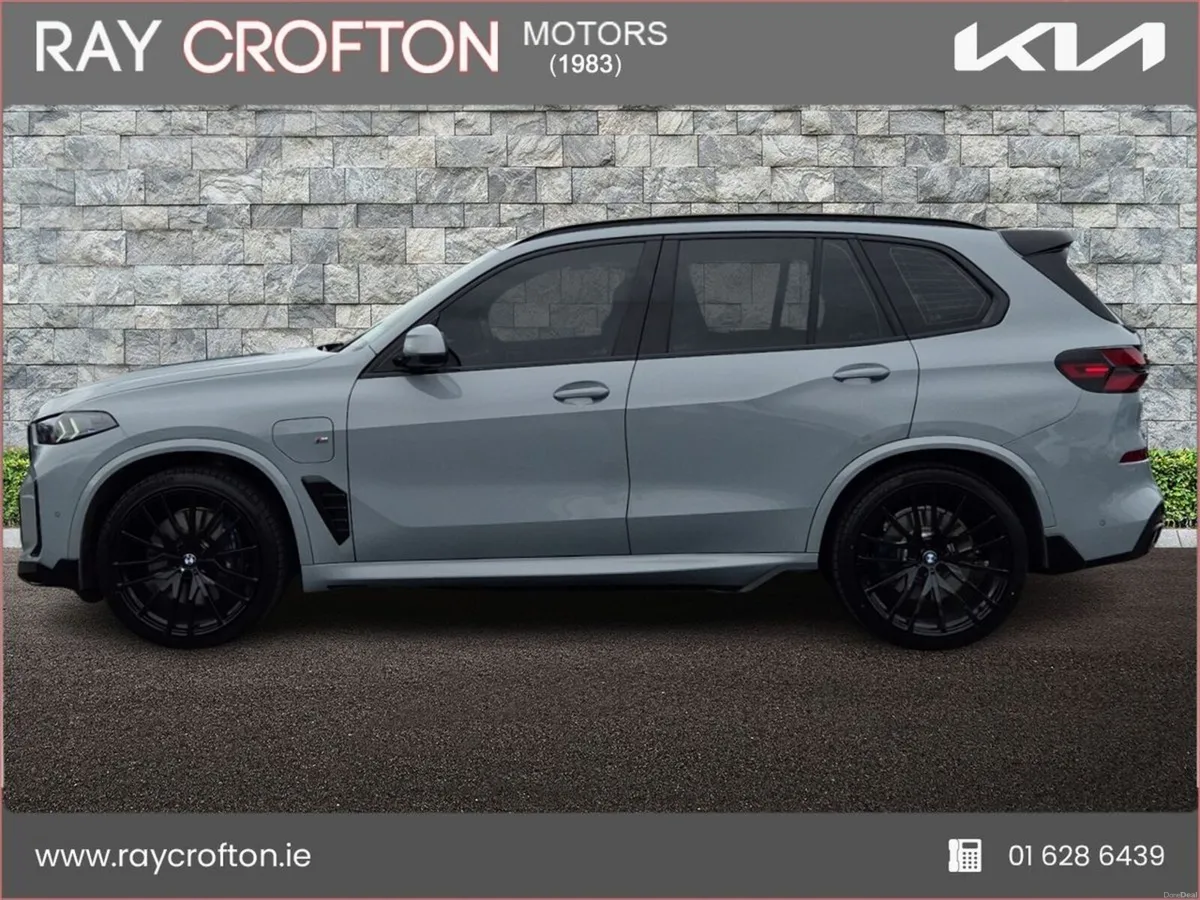 BMW X5 2025 xDrive50e M Sport - Image 5