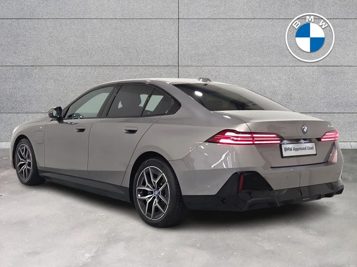 BMW 5-Series 530e M Sport Saloon - Image 2