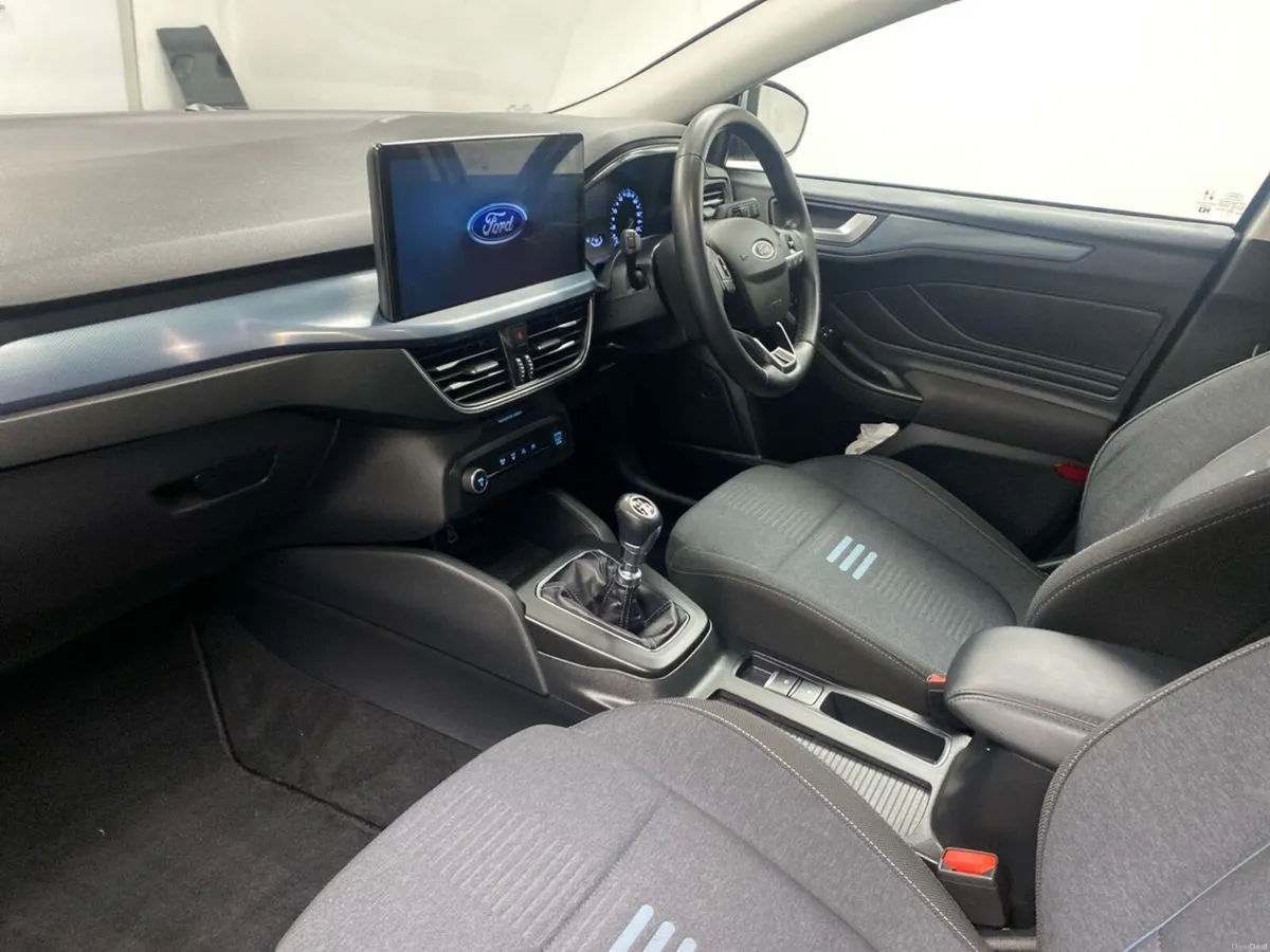Ford Focus 1.0L EcoBoost 125PS Active - Image 2