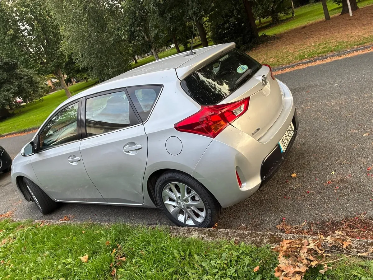 Toyota Auris 2015 - Image 3