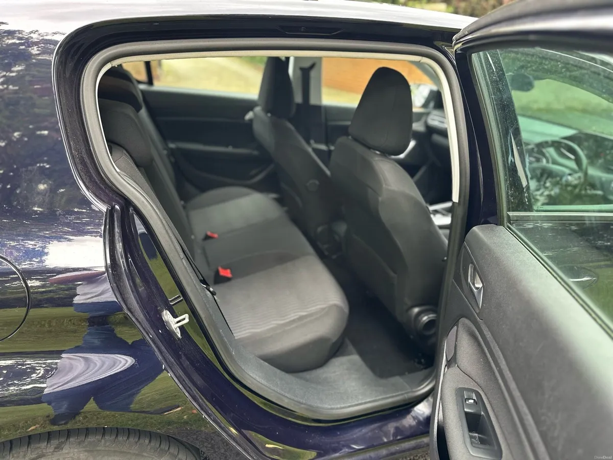 2015 Peugot 308 nct and tax full service history - Image 5