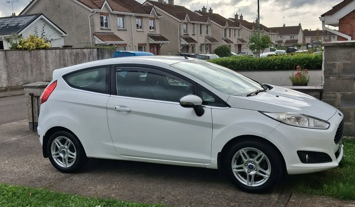 Ford Fiesta 2013 - Image 1
