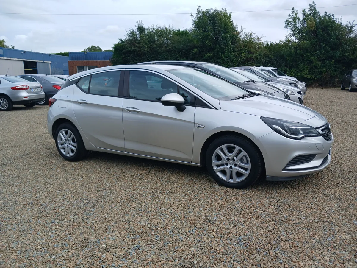 Vauxhall Astra 2016 1.6 diesel - Image 5