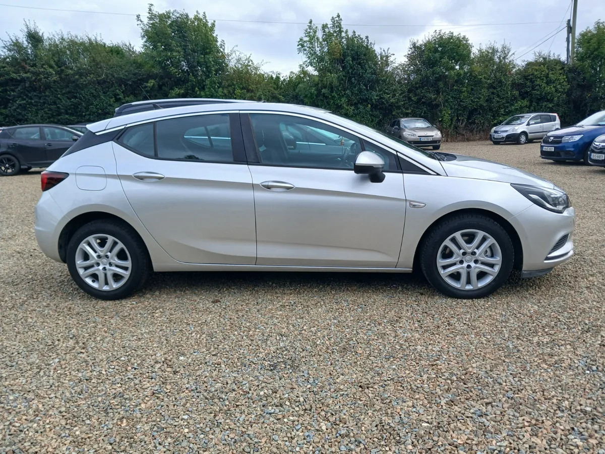 Vauxhall Astra 2016 1.6 diesel - Image 6