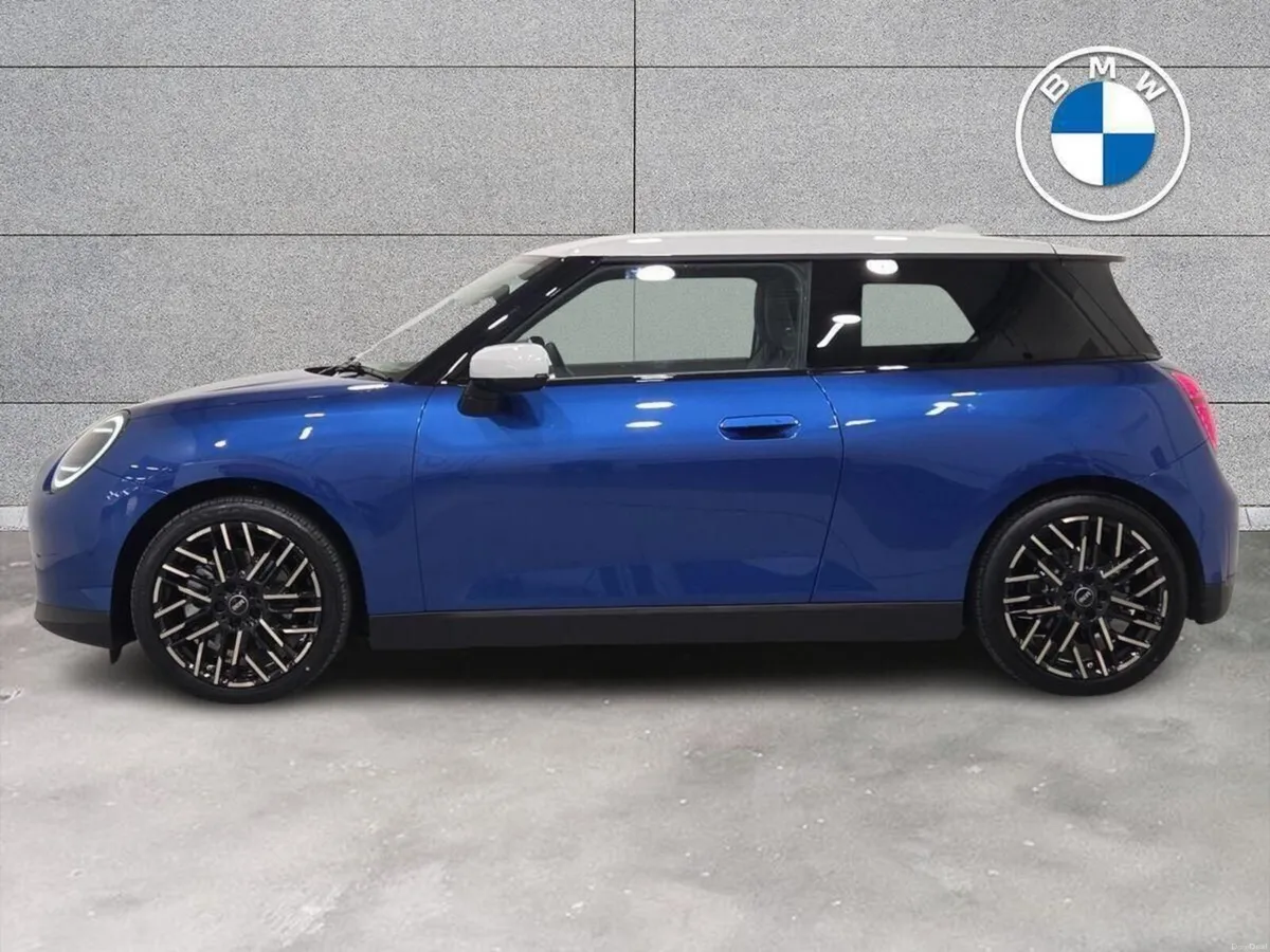 Mini Cooper Cooper E - Image 3