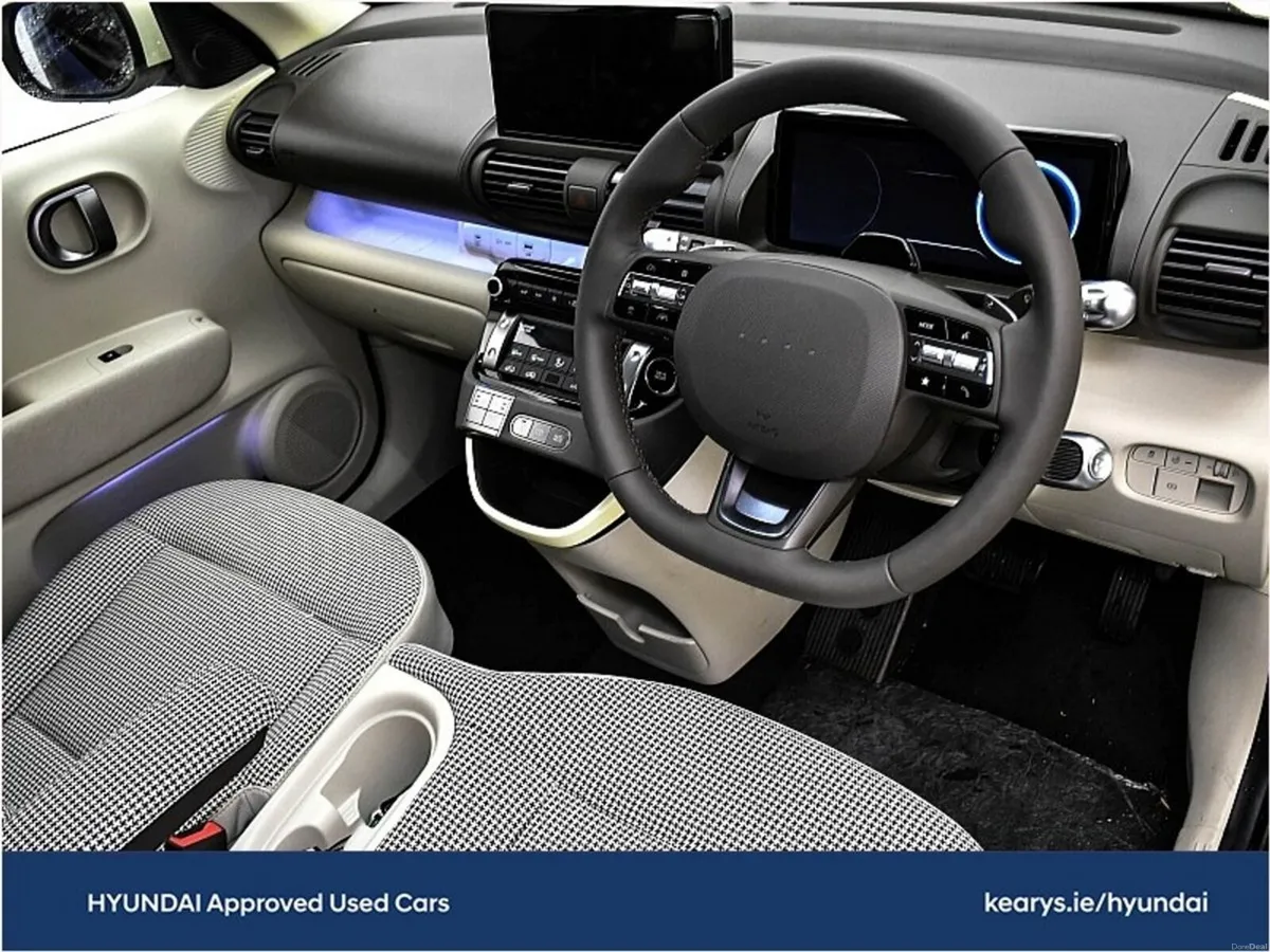 Hyundai INSTER Elegance 49 kWh DEMO - Image 6