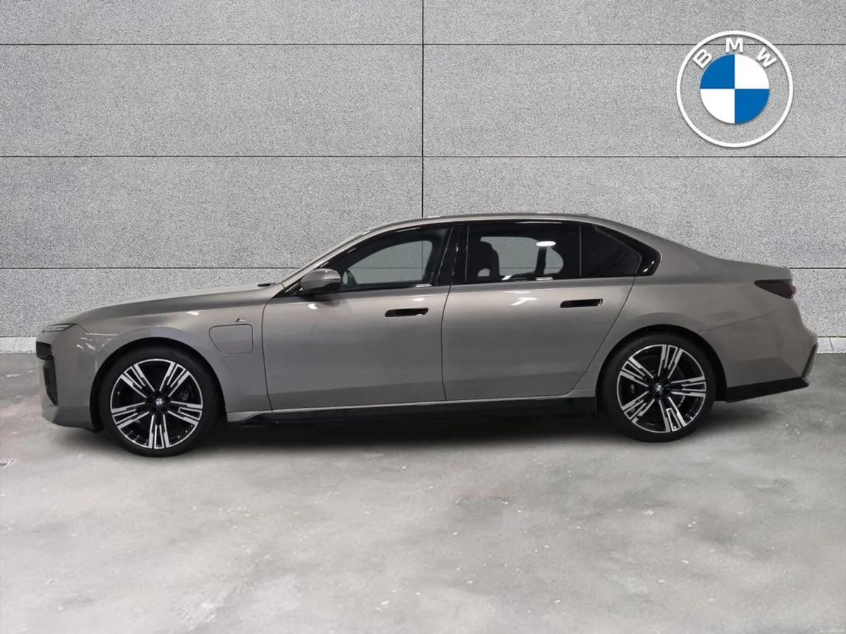 BMW 7-Series 750e xDrive M Sport - Image 3