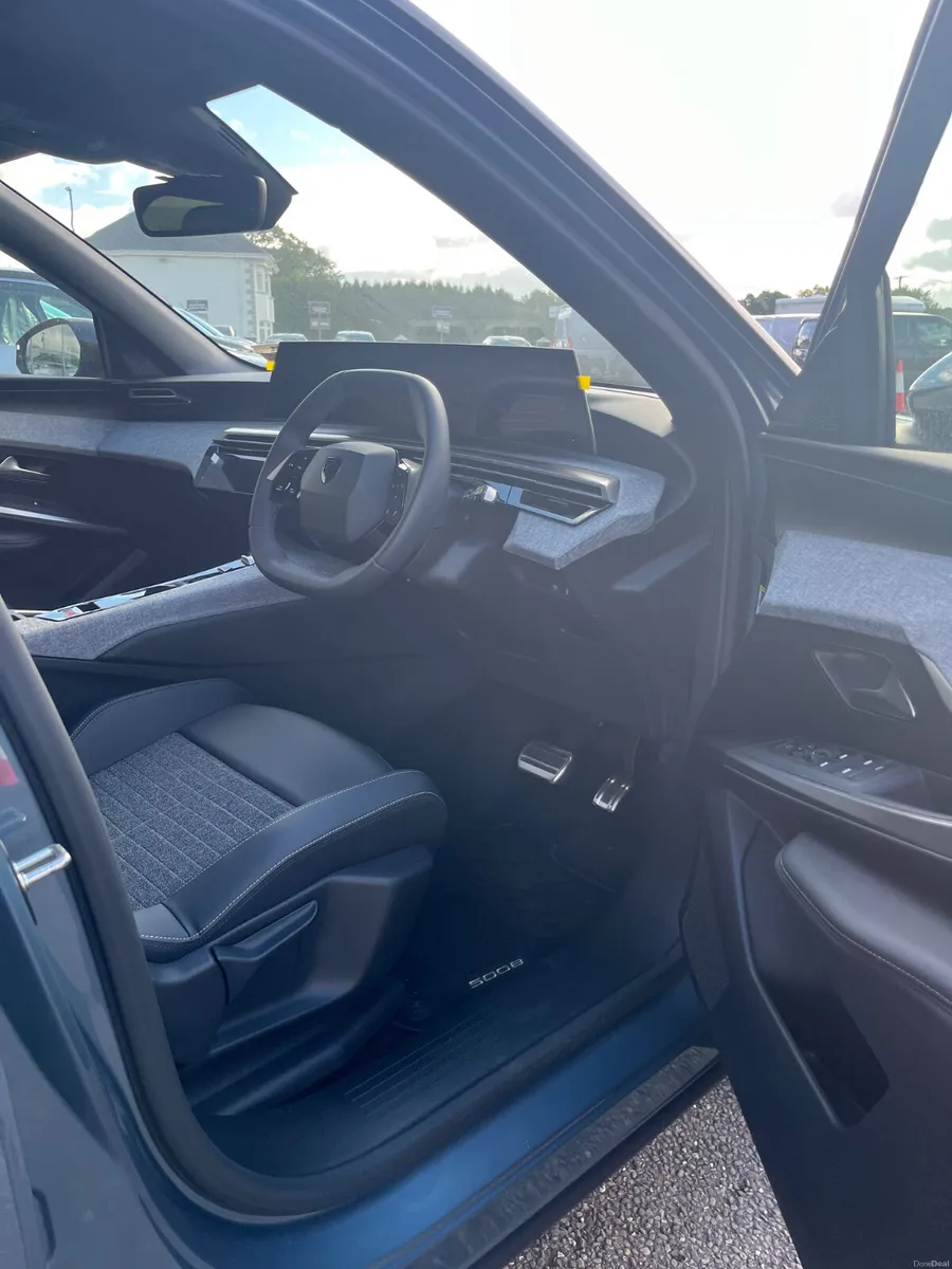 Peugeot 5008 2025 - Image 6