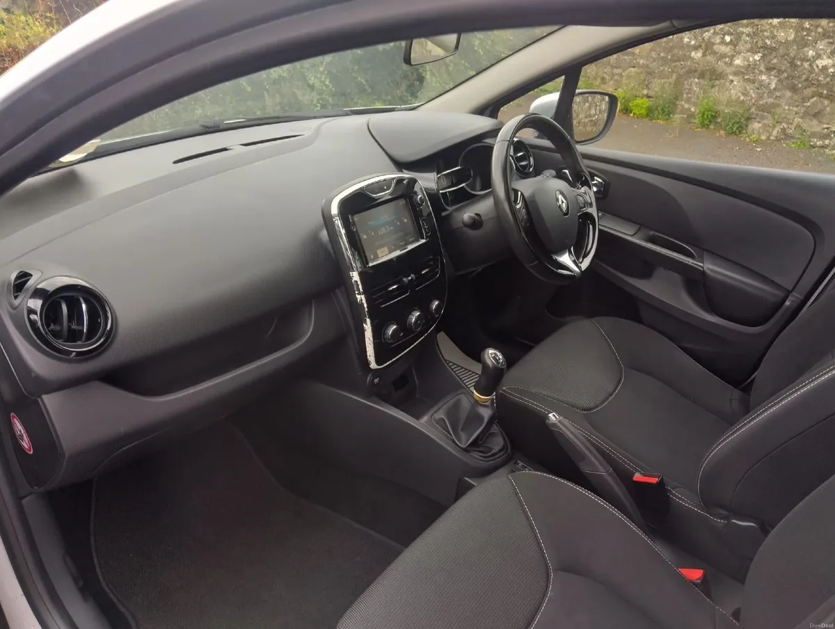 Renault Clio Dynamique.  Immaculate Car. - Image 3