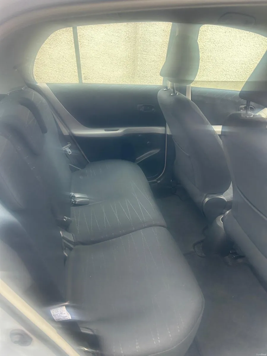 Toyota Yaris - Image 3