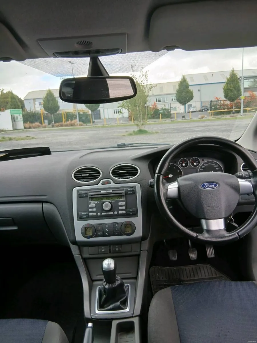 Ford Focus Zetec NCT 05/27 Low Mileage - Image 6