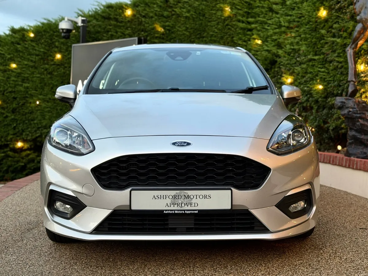 Ford Fiesta 2021 ST-Line - Image 2