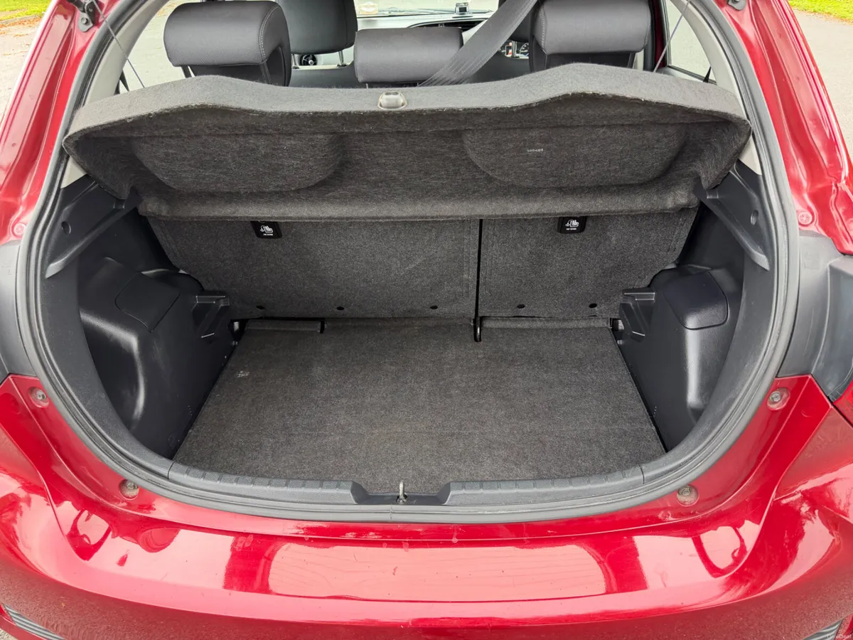Toyota Yaris 2018 - Image 6