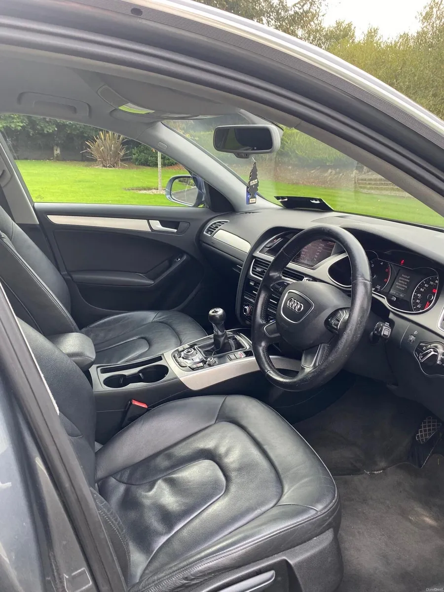 Car - Image 5