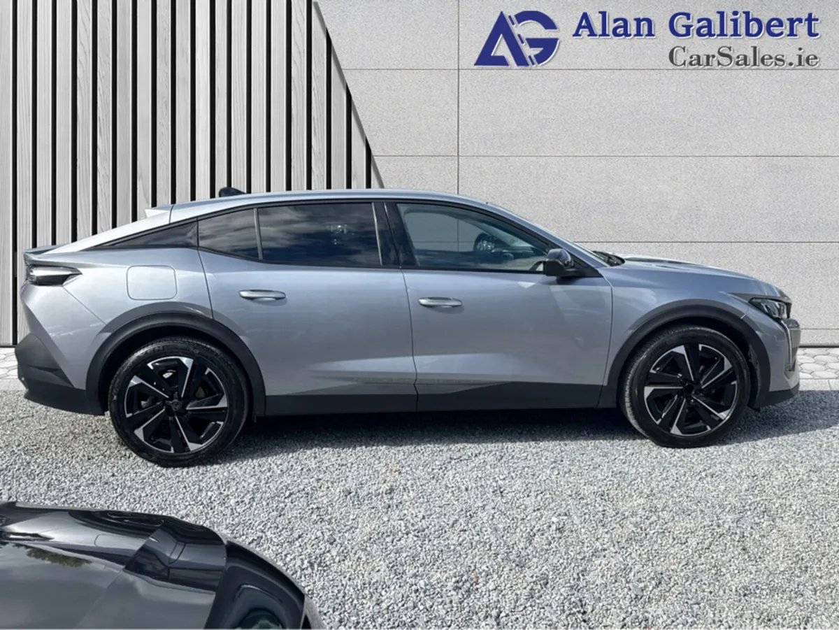 Peugeot 408 ALLURE 1.2 130 AUTOMATIC 6 - Image 3
