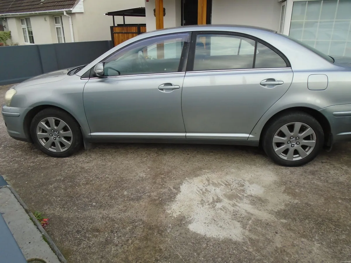 Toyota Avensis 2008 - Image 2
