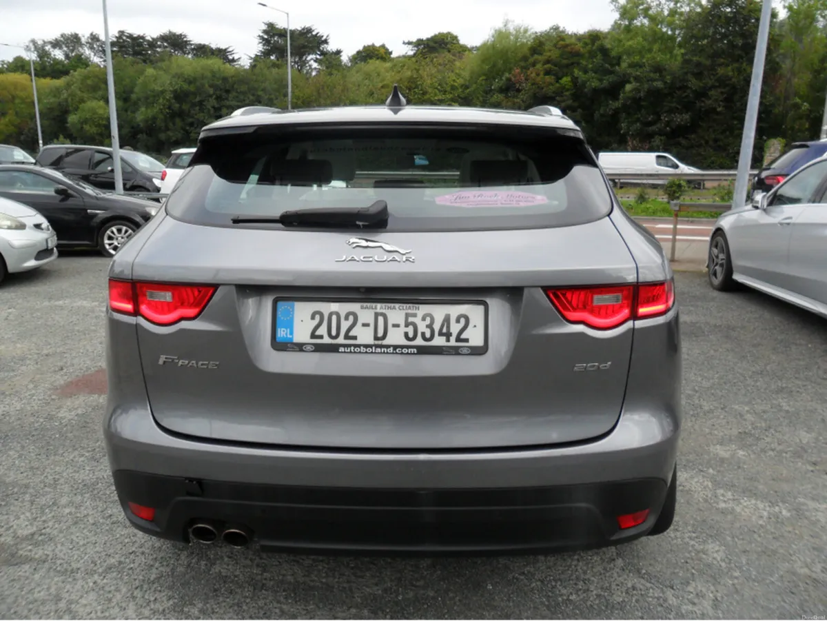 Jaguar F-Pace 2.0 D 180PS RWD CHEQUER 5DR AU - Image 4