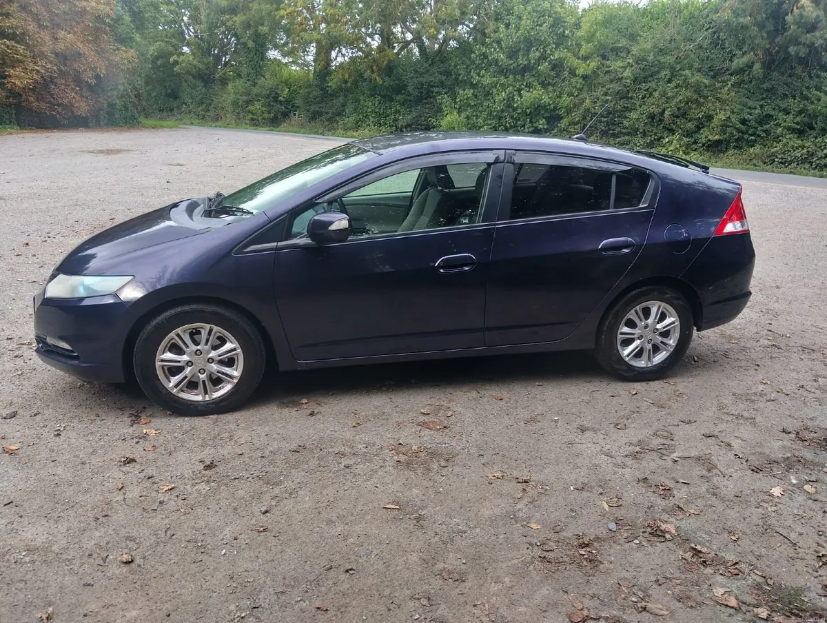 Honda Insight Hybrid. Low KMs. New NCT 2027. - Image 4