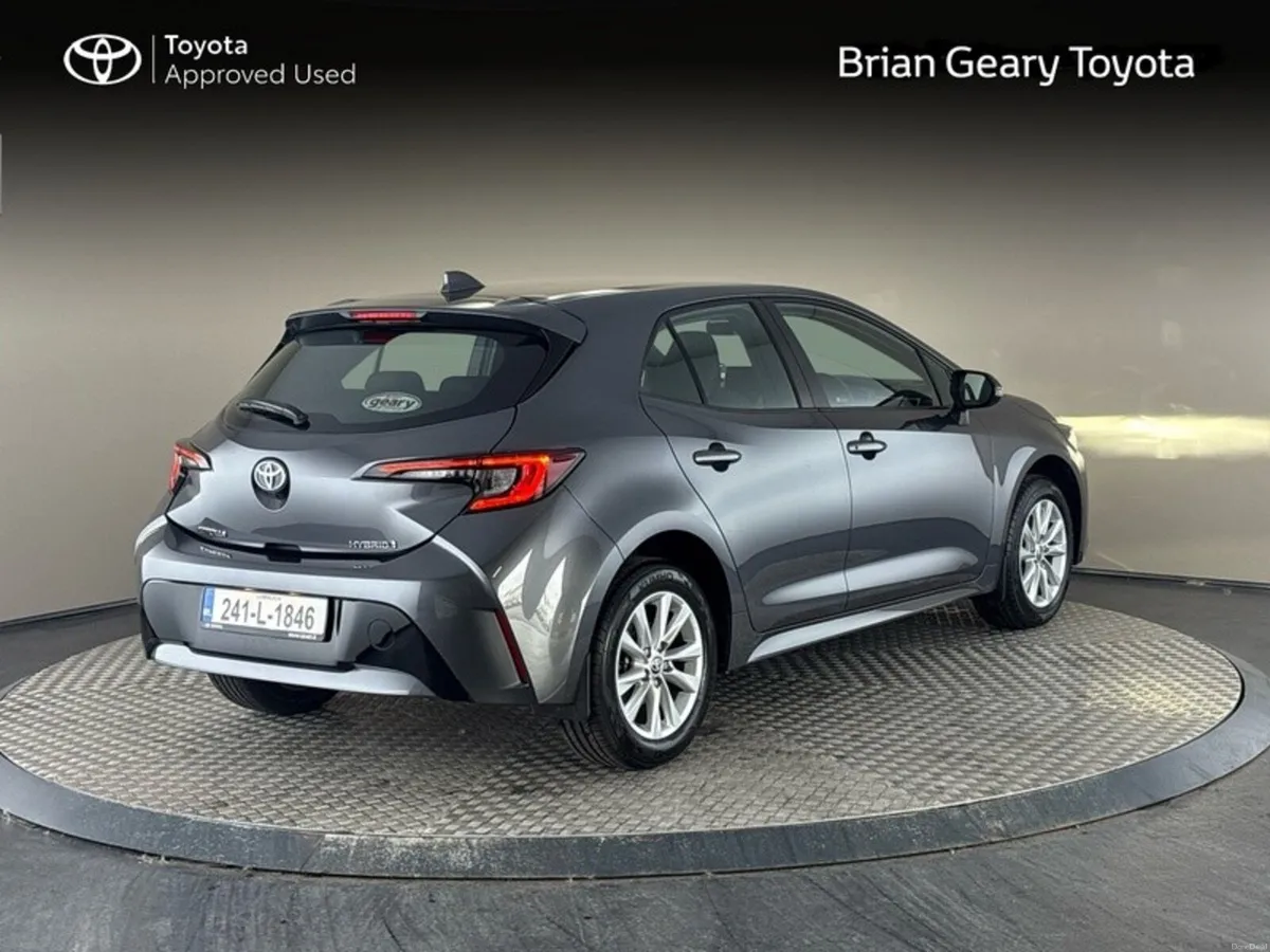 Toyota Corolla - Image 2