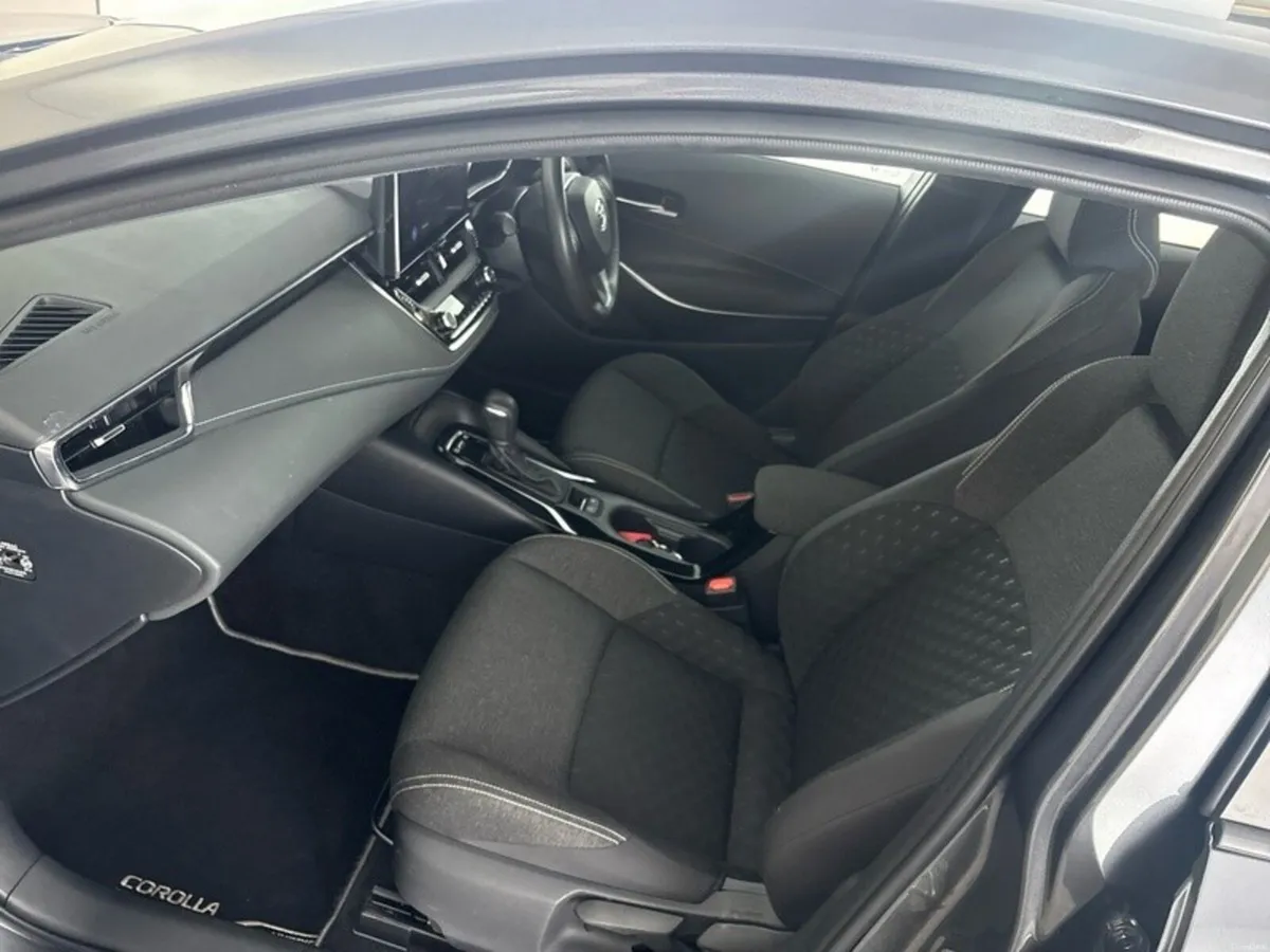 Toyota Corolla - Image 6