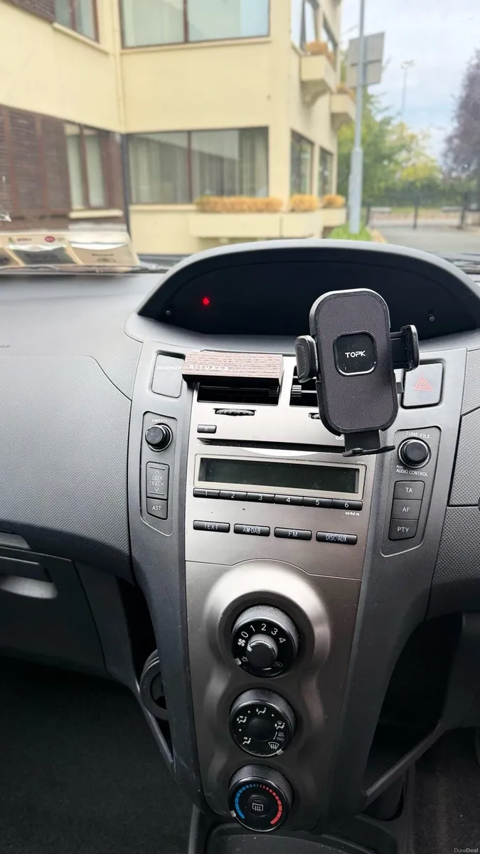 Toyota Yaris Low milage New NCT 03/2027 - Image 6