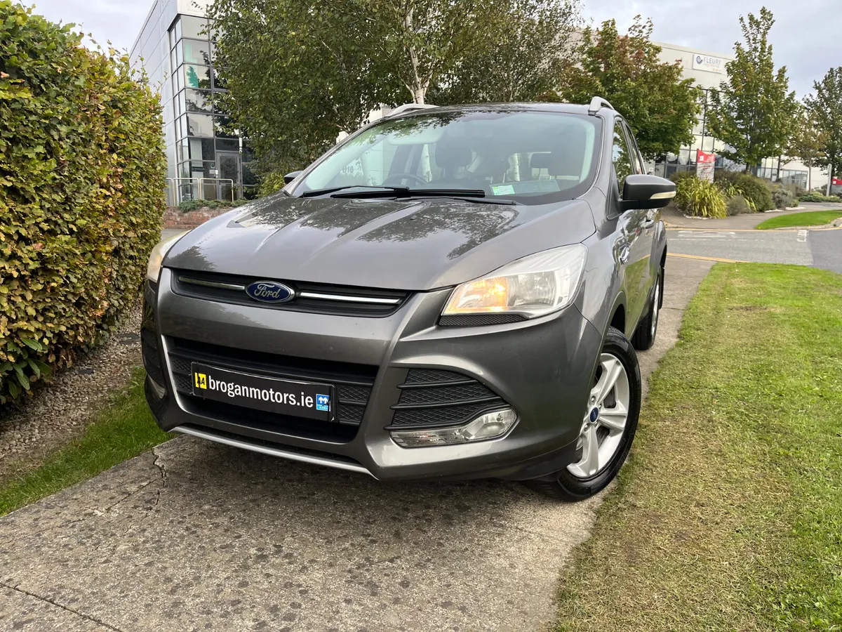 Ford Kuga 2014 2.0 TDCi Zetec*Ford service History - Image 3