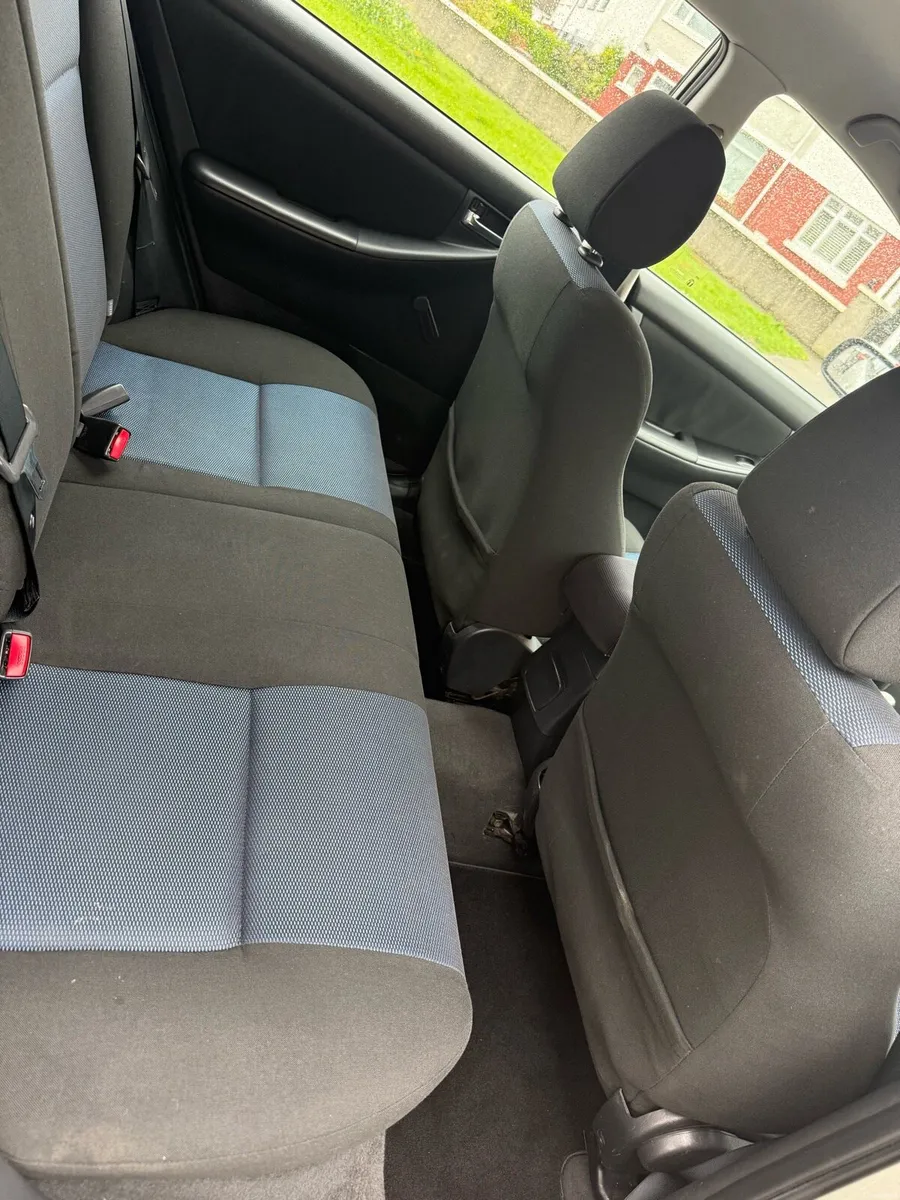 Toyota Corolla 1.4 D4D low miles - Image 6