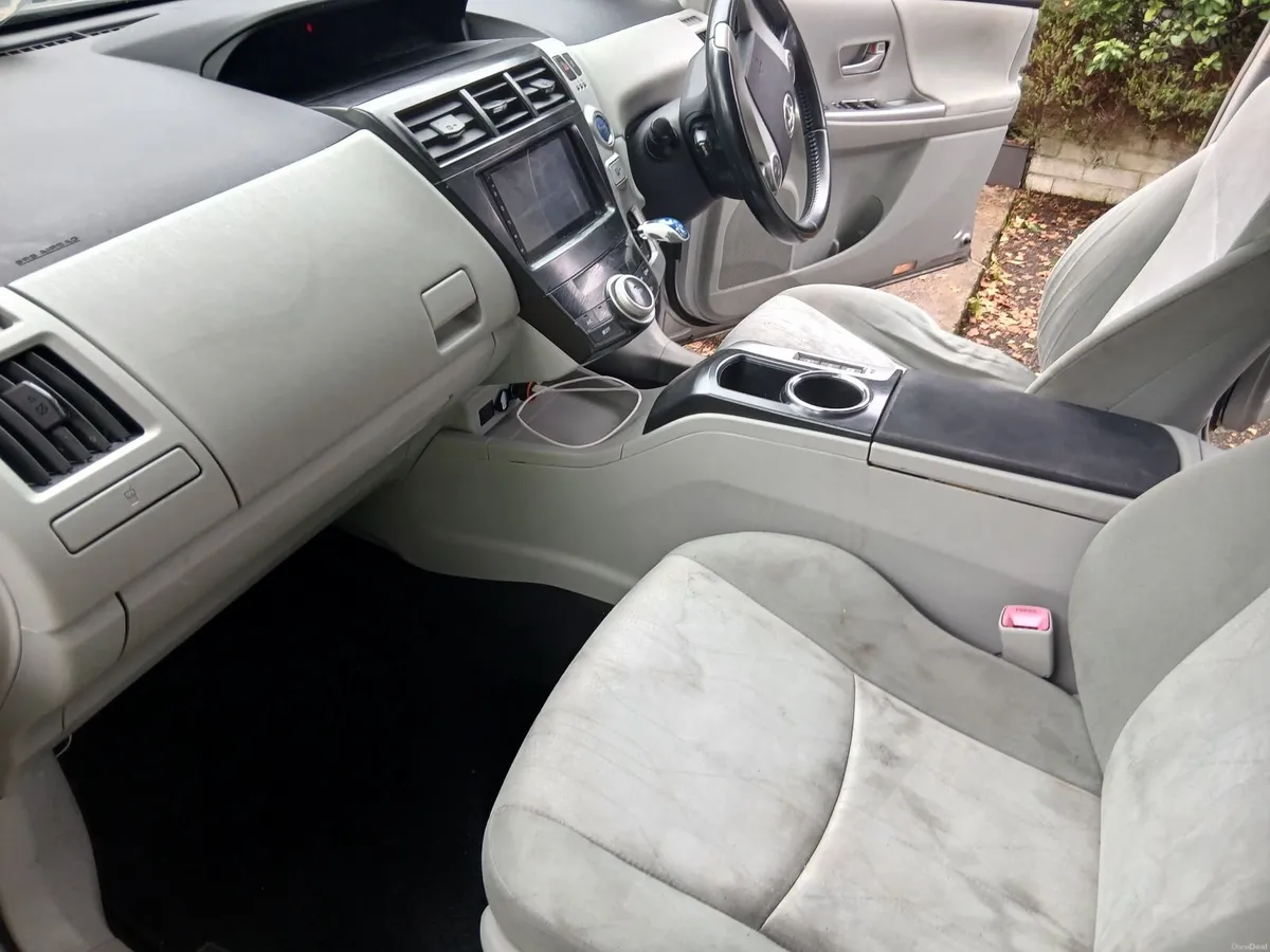 Toyota Prius 2012 - Image 3