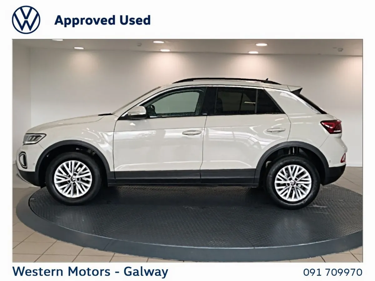 Volkswagen T-Roc 1.0 TSI 110HP Life, Stunning Colo - Image 6