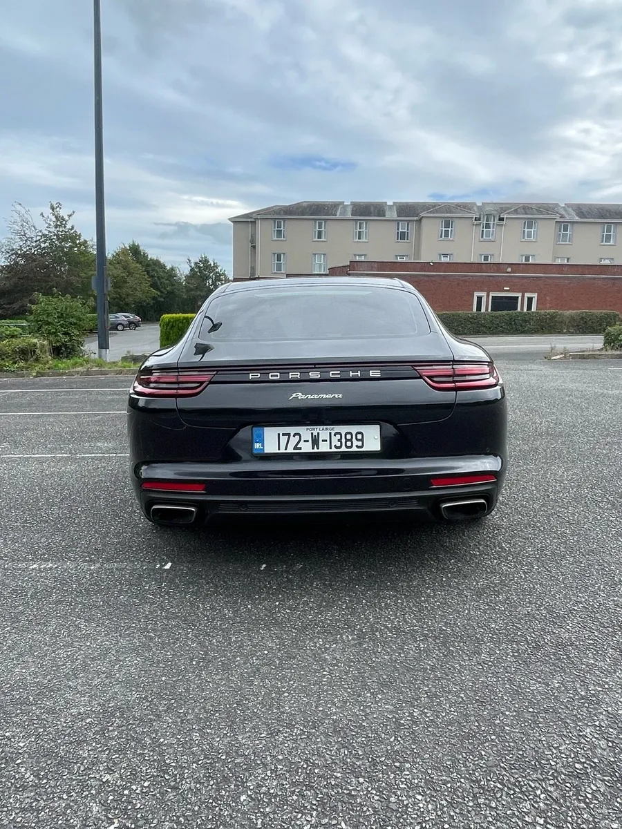 Porsche Panamera 4 E-Hybrid 172 - Image 6