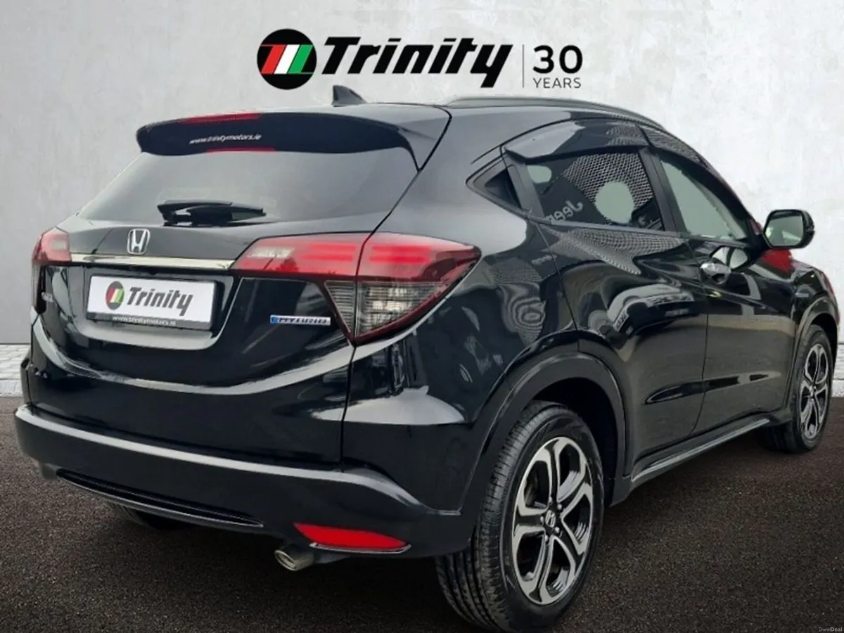Honda Vezel ** Z SENSING ** HYBRID ** TRINITY MOTO - Image 3