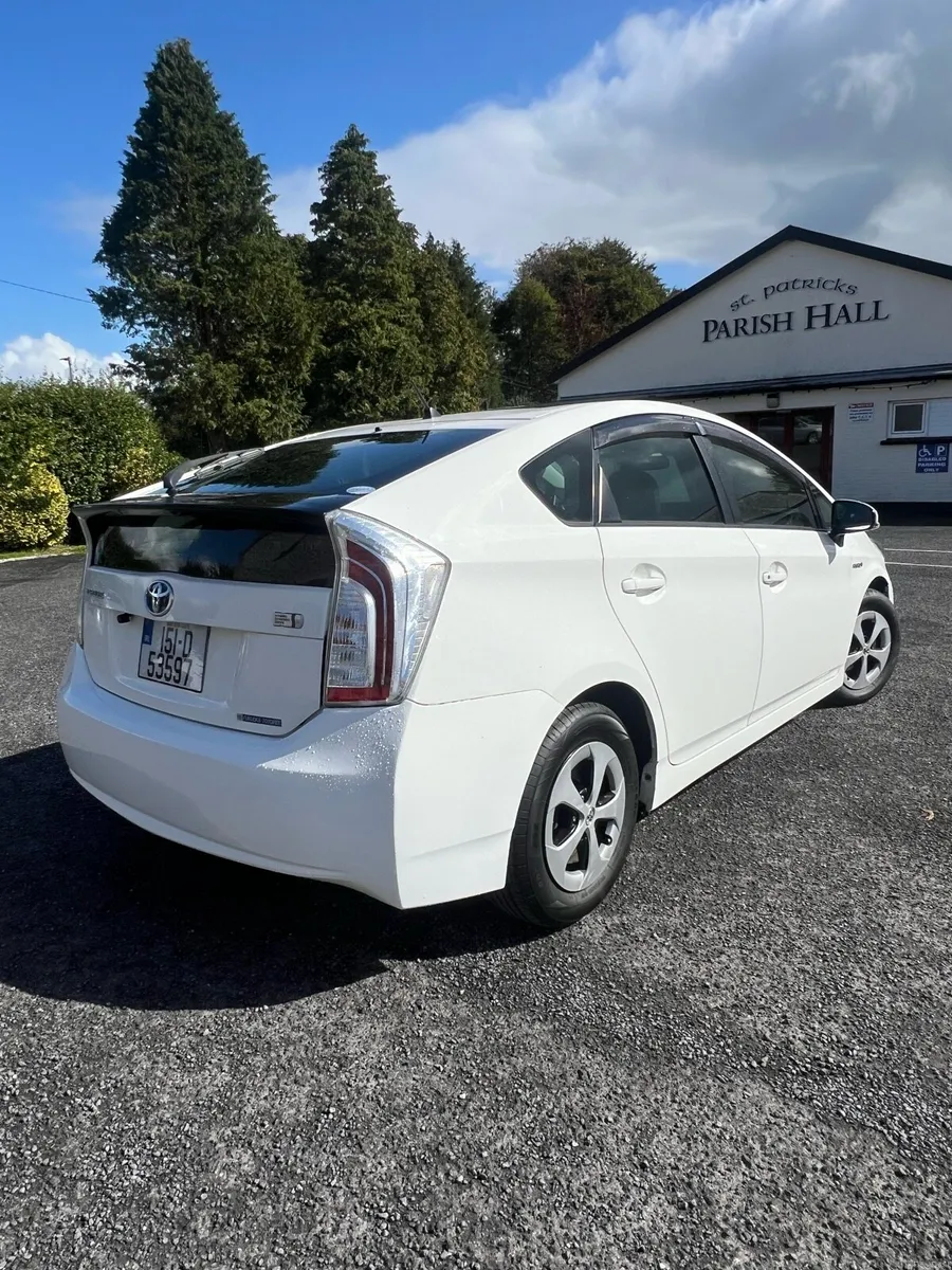 Toyota Prius 2015 - Image 6