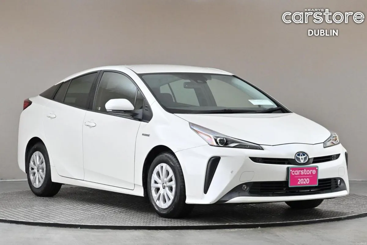 Toyota Prius 1.8 HYBRID **REVERSE CAM**PARK SENSOR - Image 1