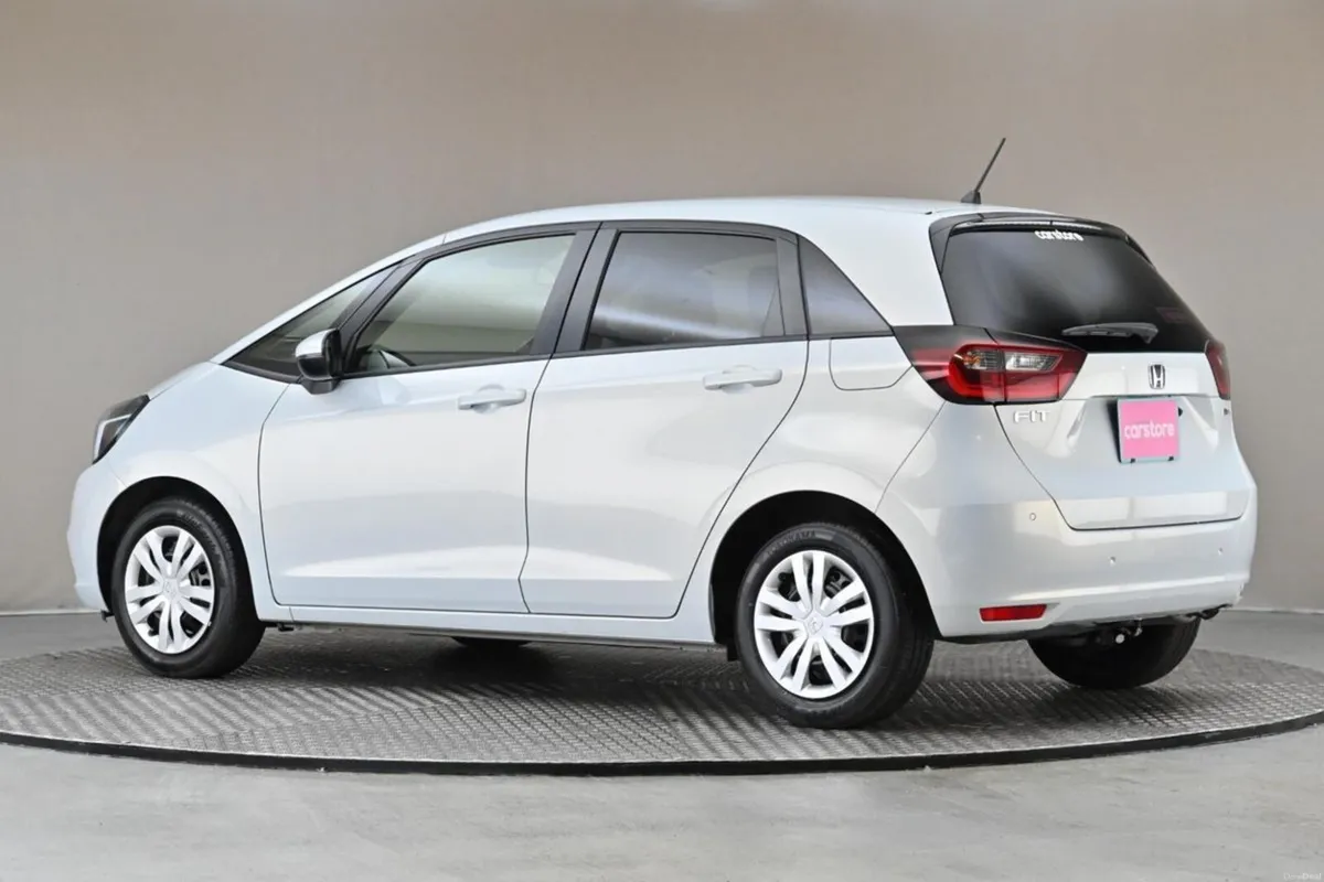 Honda Fit 1.5 HEV E-CVT **ANDROID CAR PLAYER**PARK - Image 6