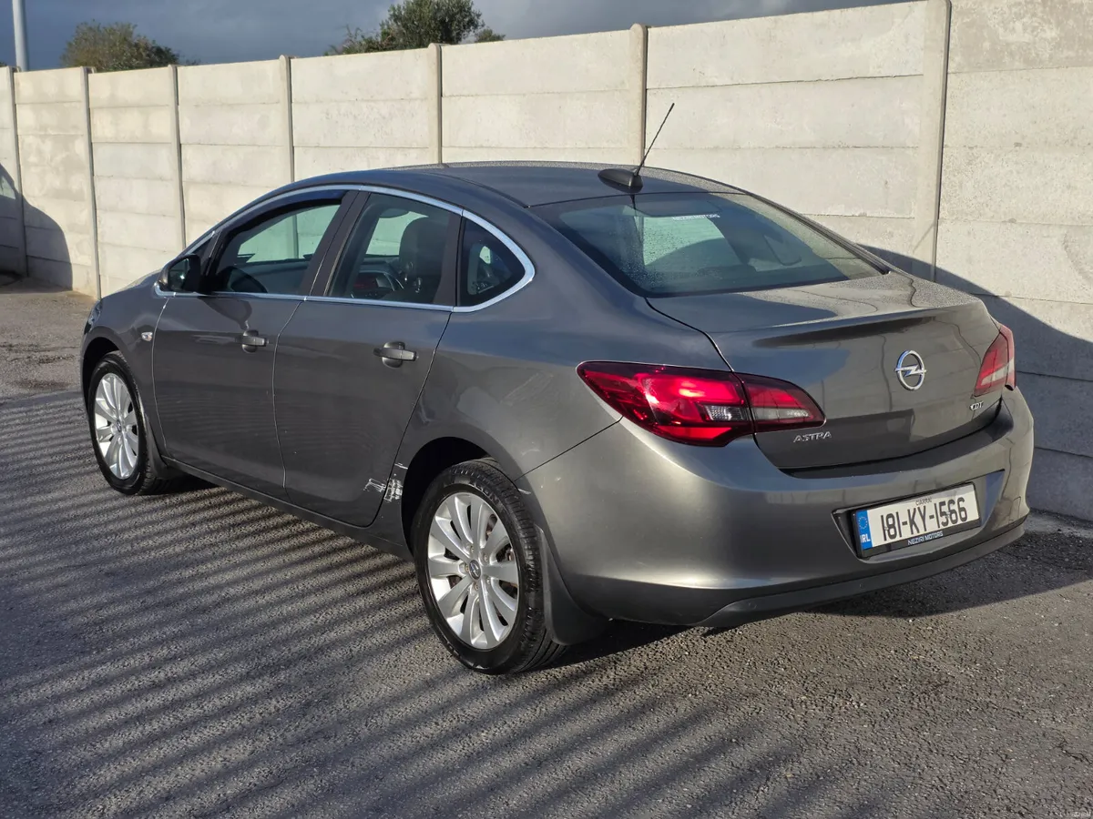 Opel Astra 1.6CDTi NCT 02/28 TAX 06/27 - Image 6