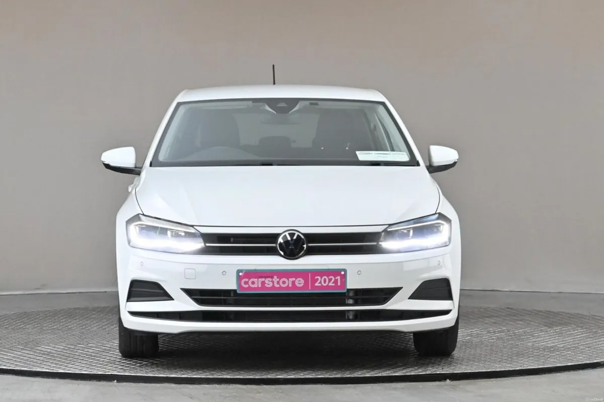 Volkswagen Polo 1.0 TSI DSG COMFORTLINE **CARPLAY* - Image 2