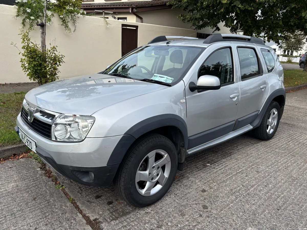 Dacia duster 4x4 - Image 1