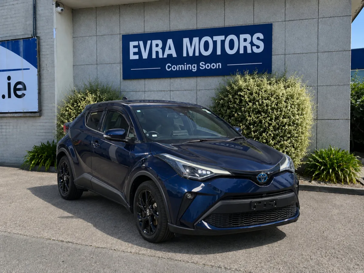 Toyota C-HR SOL NERO AUTOMATIC HYBRID 1.8 PETROL / - Image 1