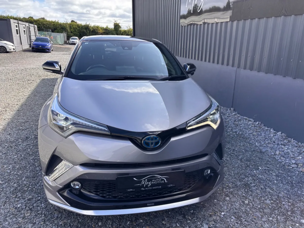 Toyota C-HR 1.8 HYBRID AUTO WITH BODY KIT - Image 3